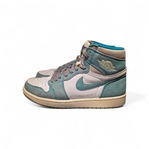 Jordan High-Top Athletic Shoes in Teal and Cream